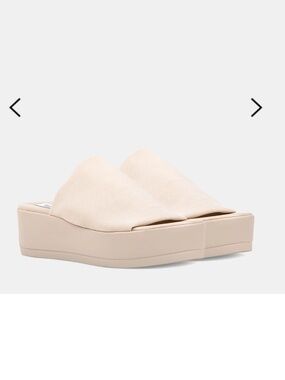 Steve Madden SLINKY NATURAL sandals Beige Platform Slides size 10 women’s shoes